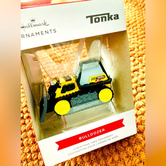 2 for 1 classic ornaments Tonka and Hero - Picture 4 of 4